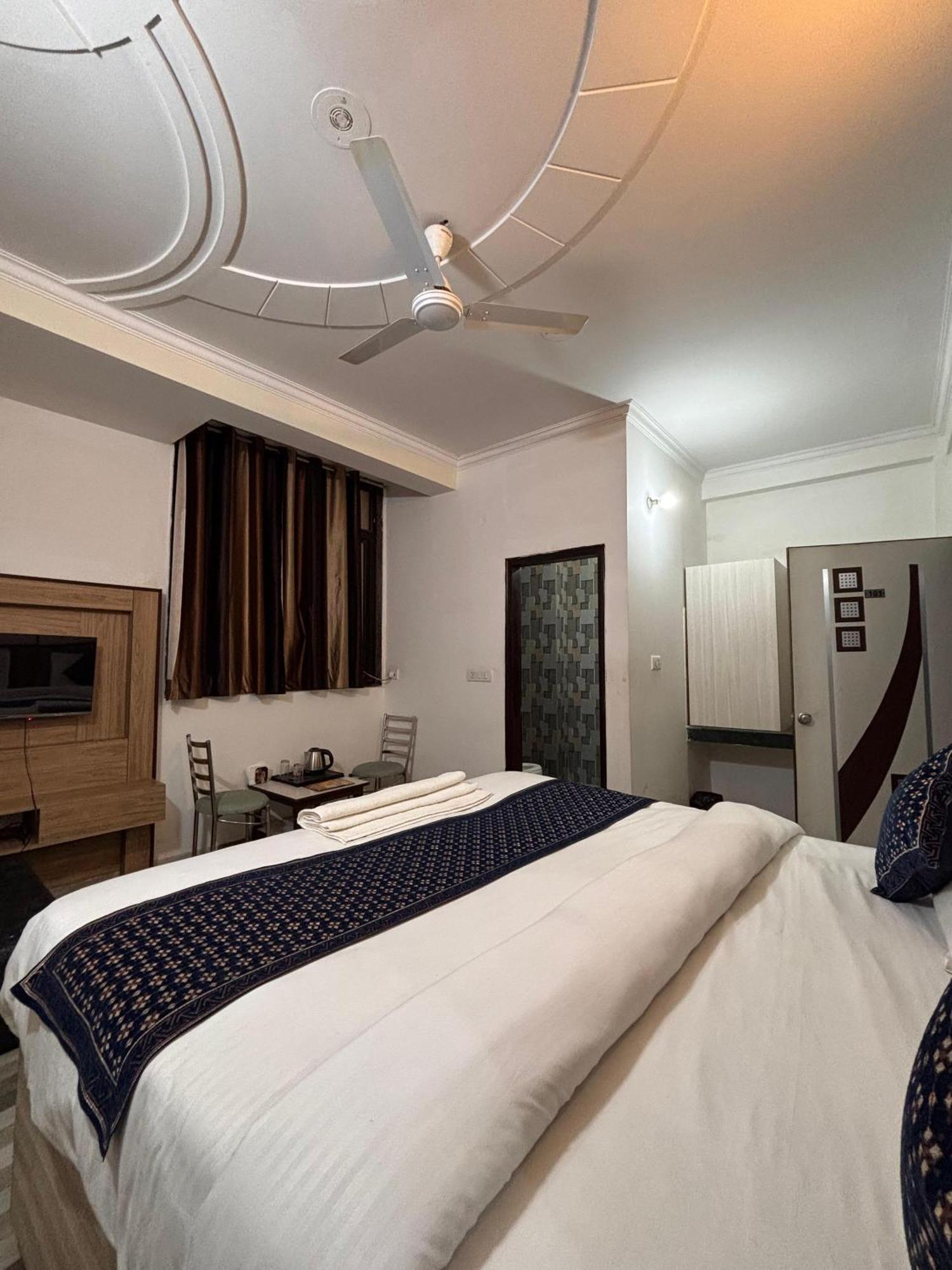 Clink Airport Stay -New Delhi Extérieur photo
